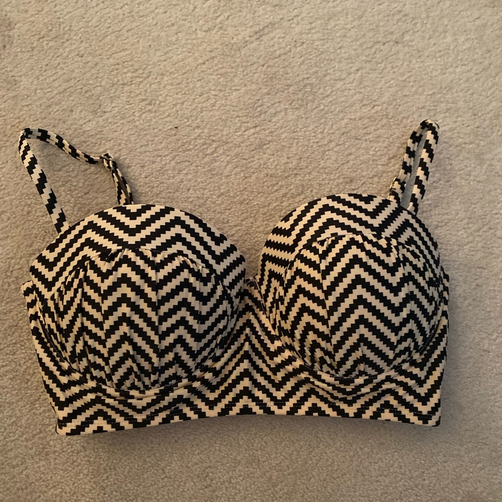 Xhilaration bikini top